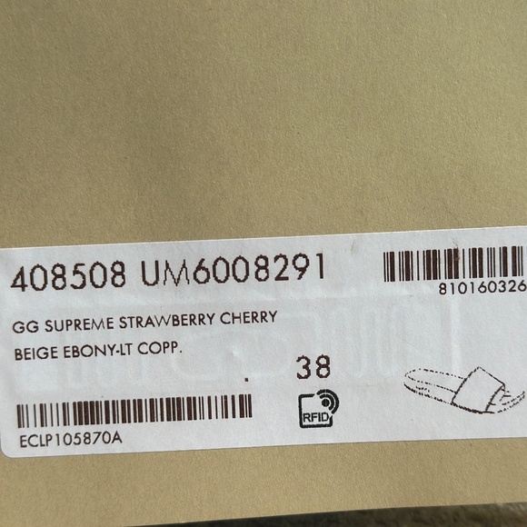 Gucci Berry print logo slides - Picture 6 of 6